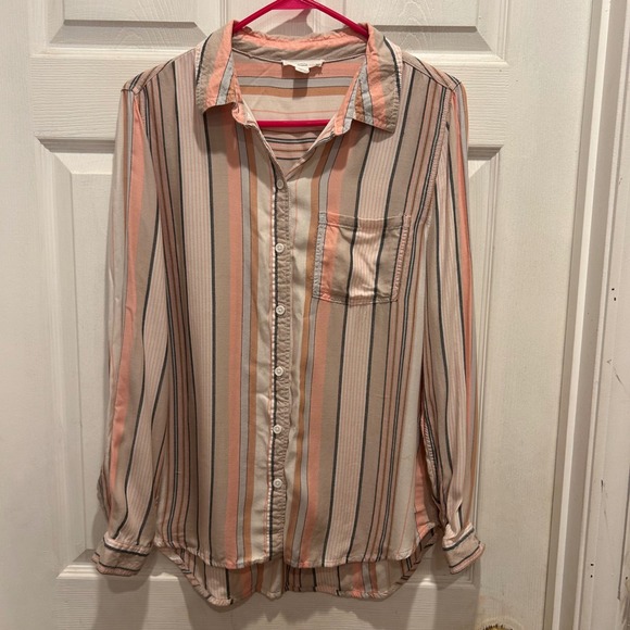 beachlunchlounge Tops - Beachlunchlounge Striped Button Down Shirt Womens Medium Peach Pink Tan Rayon